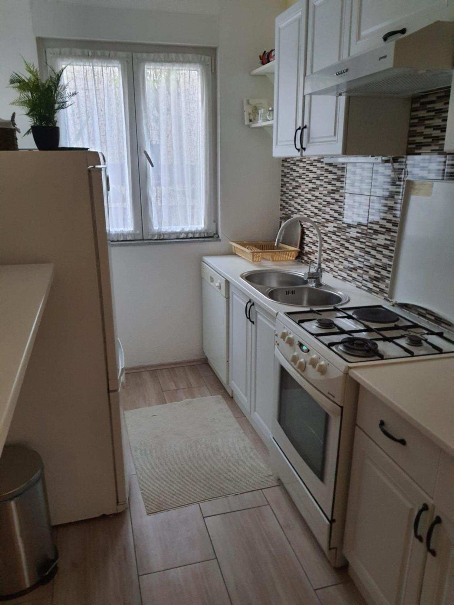 Apartman Sandra Rijeka Bagian luar foto